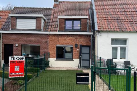 Rijwoning met tuin in Deinze/Vinkt, 2 slaapkamers, bouwjaar 1934, EPC-waarde 250.00, energielabel C