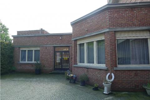 BEDRIJFSGEBOUW MET WOONGELEGENHEID - MERELBEKE