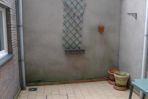 Ruime rijwoning te Gent met koer