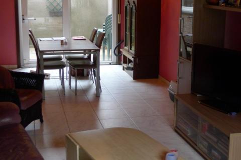 Ruime rijwoning te Gent met koer