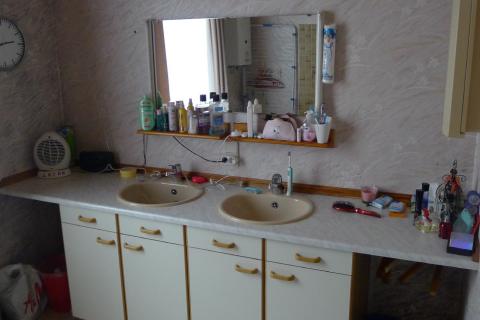 Ruime rijwoning te Gent met koer