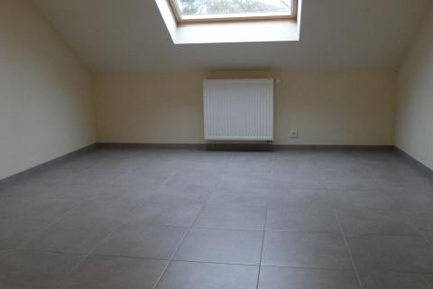 VERHUURD !!! Duplex appartement met 3 slaapkamers