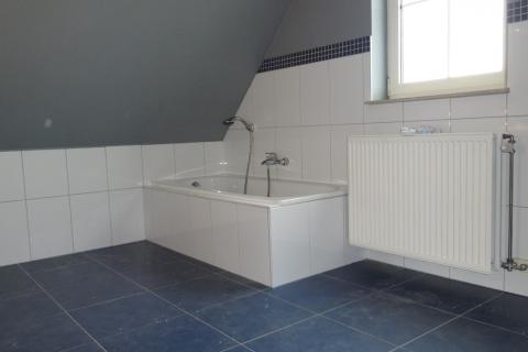 VERHUURD !!! Duplex appartement met 2 slaapkamers
