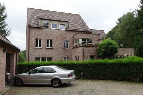 VERHUURD !!! Duplex appartement met 2 slaapkamers