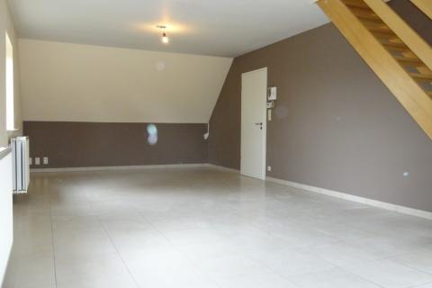 VERHUURD !!! Duplex appartement met 2 slaapkamers