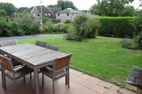 VERHUURD!!! GEEN BEZOEKEN MEER ! Rustig gelegen woning met 3 slaapkamers