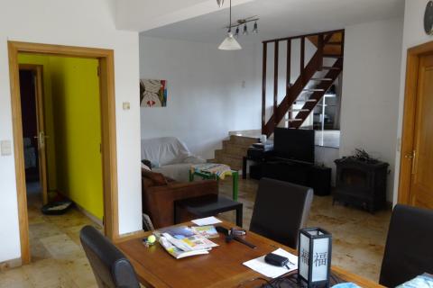 VERHUURD!!! GEEN BEZOEKEN MEER ! Rustig gelegen woning met 3 slaapkamers