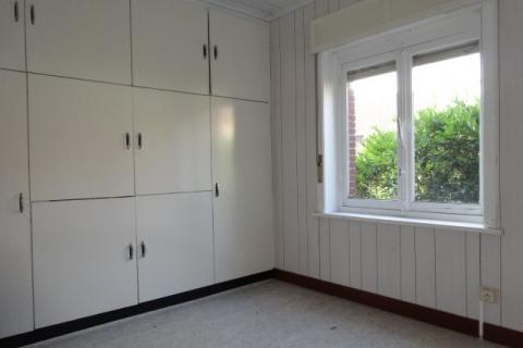 VERHUURD!!! Eenvoudig woonhuisje met minimaal comfort