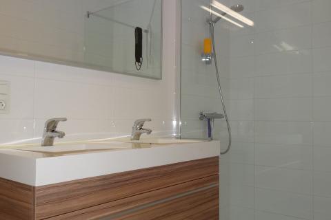 VERHUURD !!! Gelijkvloersappartement met ruim terras