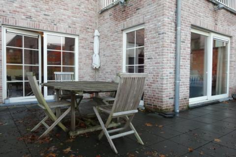VERHUURD !!! Gelijkvloersappartement met ruim terras
