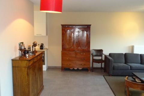 VERHUURD !!! Gelijkvloersappartement met ruim terras
