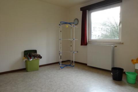 VERHUURD !!! Zeer ruim appartement met 4 slaapkamers