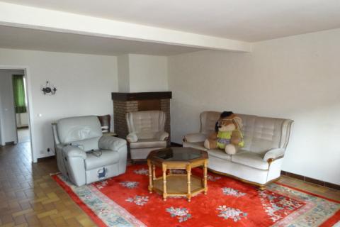 VERHUURD !!! Zeer ruim appartement met 4 slaapkamers