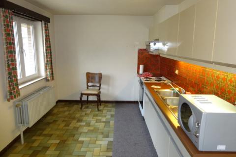 VERHUURD !!! Zeer ruim appartement met 4 slaapkamers