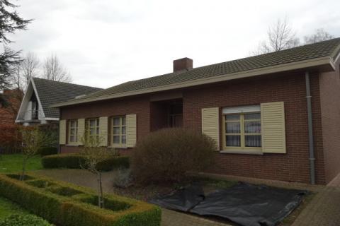 VERHUURD !!! Verzorgde bungalow op een mooie locatie