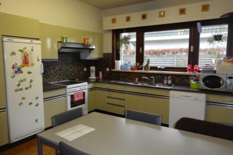 VERHUURD !!! Verzorgde bungalow op een mooie locatie