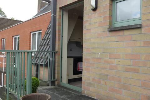 VERHUURD !!! Duplex-dakappartement in centrum van Melle