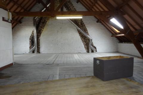 VERHUURD !!! Herenwoning te huur