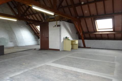 VERHUURD !!! Herenwoning te huur