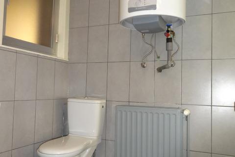 VERHUURD !!! Zeer ruim duplex appartement met ruim dakterras