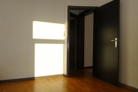VERHUURD !!! Zeer ruim duplex appartement met ruim dakterras