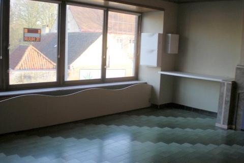 Zeer ruime eenvoudige rijwoning