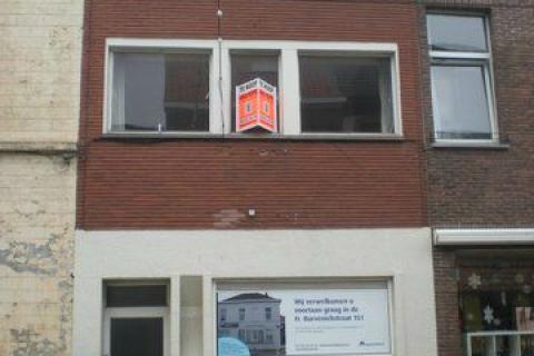 Te renoveren rijwoning