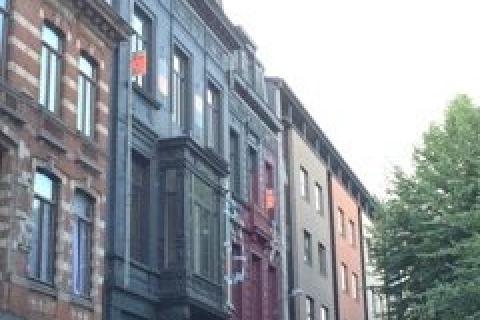 Mooi groot appartement aan de kuiperskaai te gent met zicht op de waalse krook