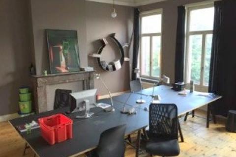 Mooi groot appartement aan de kuiperskaai te gent met zicht op de waalse krook