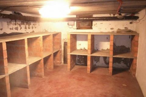 Instapklare halfopen bebouwing met 4 slaapkamers gelegen in de prachtige Bommels te Heusden