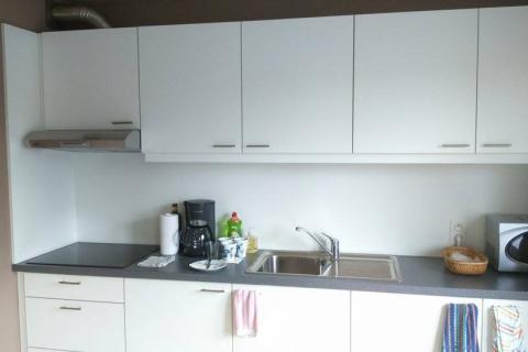 Rustig gelegen appartement op 1 ste verdieping te Wondelgem met 2 slaapkamers.
