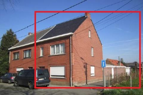 (NIEUWE VOORWAARDEN) Charmante woning met 4 slaapkamers en klein beschrijf! 