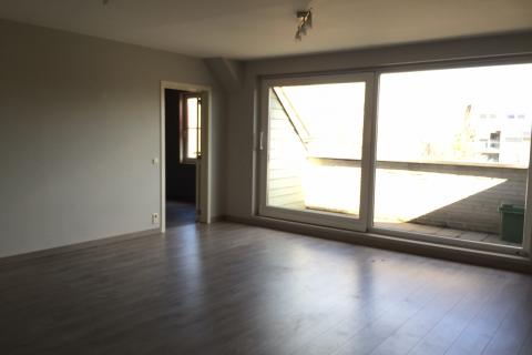 Modern 2 slaapkamerappartement te centrum Melle met garage