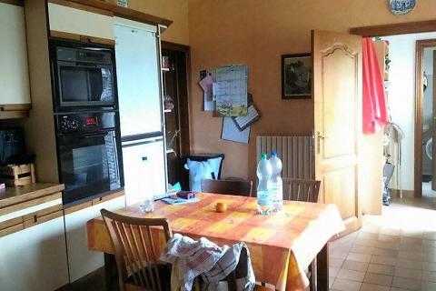 Prachtige woning  te huur met 4 slaapkamers en ruime tuin