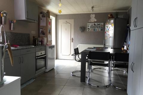 Ruime gerenoveerde dorpswoning