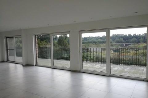 Uniek 2SLPK gelijkvloersappartement met zicht op Schelde + garage. 