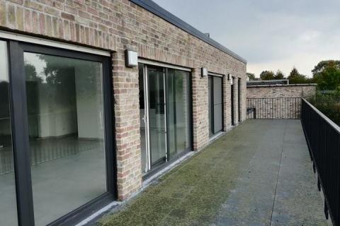 Uniek 2SLPK gelijkvloersappartement met zicht op Schelde + garage. 