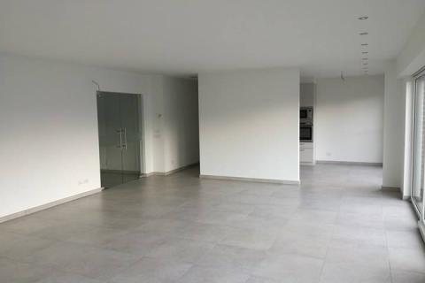 Uniek 2SLPK gelijkvloersappartement met zicht op Schelde + garage. 