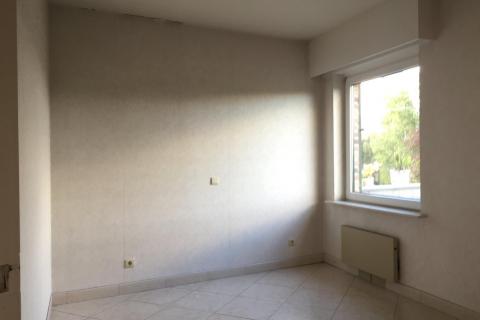 3 slaapkamer appartement gelegen aan de scheldevalei met garage