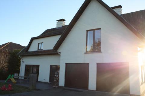 (VERKOCHT)  Schitterende villa met 4 slaapkamers  te koop 