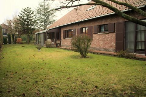 Gezellige villa te koop met 4 SLPK te Melle. 