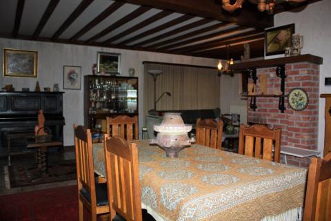 Gezellige villa te koop met 4 SLPK te Melle. 