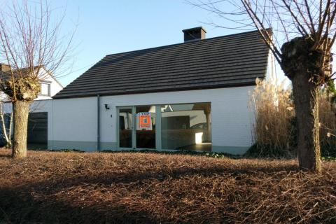 Instapklare halfopen bebouwing te Melle met 3 slaapkamers