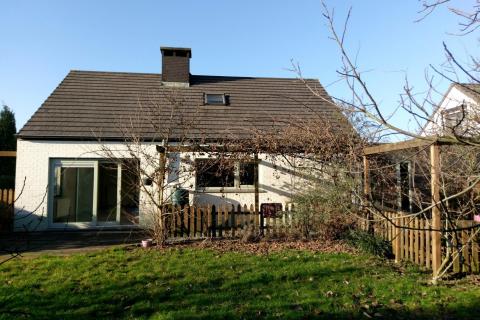 Instapklare halfopen bebouwing te Melle met 3 slaapkamers