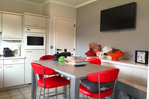 Charmante open bebouwing met 3 slpk en garage te Melle