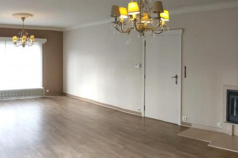 (VERKOCHT) Charmante villa met 4 SLPK nabij centrum Heusden