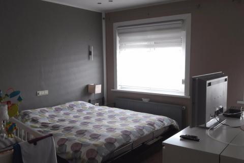 Ruime Rijwoning met 4 slaapkamers te huur in Melle