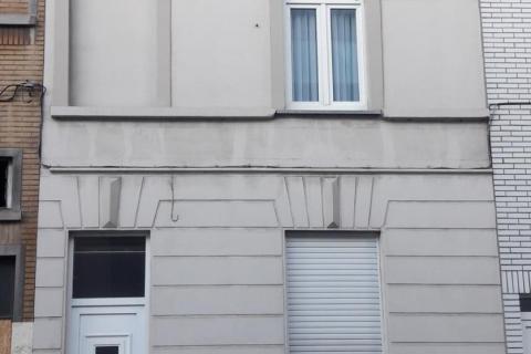 Leuke instapklare rijwoning met 2 SLPK te Gentbrugge