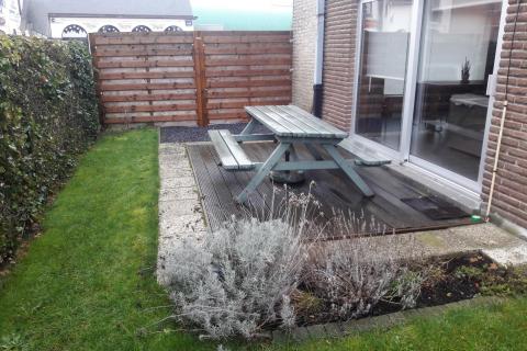 Ruim 2 SLPK GLV appartement met tuin en garage
