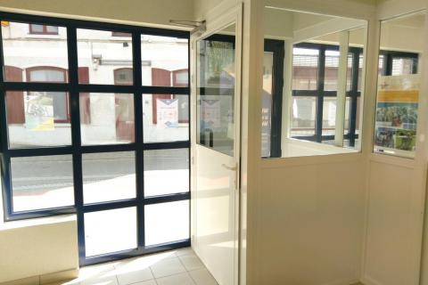 ( VERKOCHT ) Handelspand te koop te centrum Laarne